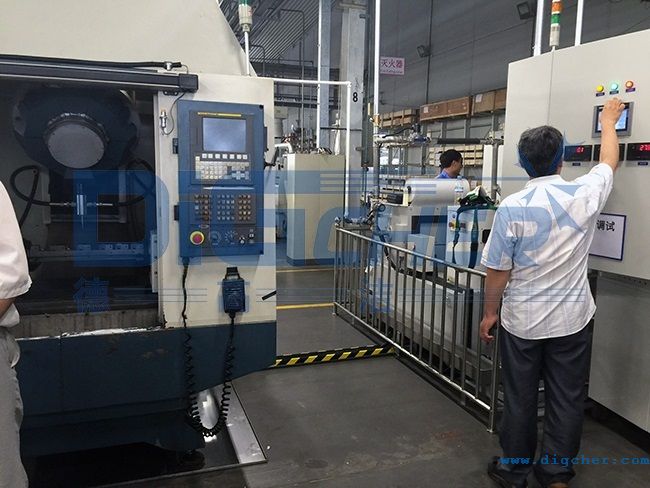 全自動(dòng)數(shù)控高壓水去毛刺機(jī)