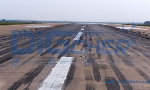 機(jī)場(chǎng)跑道除膠前